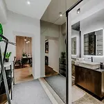 Old Town L Self Check In Apartman