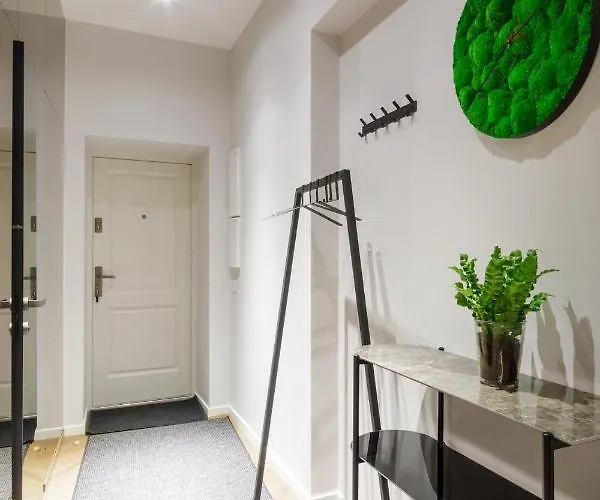 Old Town L Self Check In וילנה